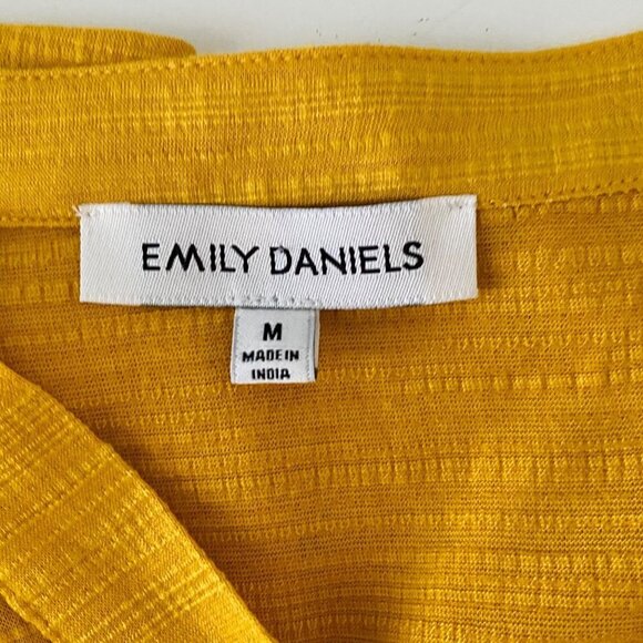 Emily Daniels Button Down Shirt Women's Size Medium 3/4 Sleeve NEW - Picture 5 of 6